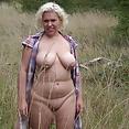 Barby Gets Naked - image control.gallery.php