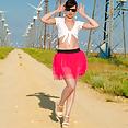 Jeny at the Wind farm - image control.gallery.php