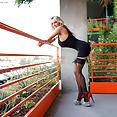 Wifey On Balcony - image control.gallery.php