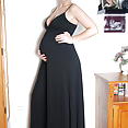 Pregnant Blonde - image control.gallery.php
