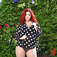 Lucy Vixen - image control.gallery.php