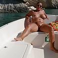 Chrissy's Boat Trip - image control.gallery.php