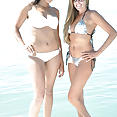 Alicia & Lori - image control.gallery.php