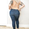 Blondie's Tight Jeans - image control.gallery.php