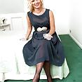 Anna Joy - Dress dilema! - image control.gallery.php
