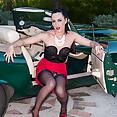Chloe Lovette - Take me for a spin! - image control.gallery.php