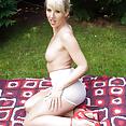 Evey Krystal - The outsiders view! - image control.gallery.php