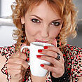 Gina Monelli - image control.gallery.php