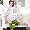 Ella Hughes - No more housewife chores! - image control.gallery.php