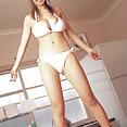 Busty asian Rio Natsume posing in sexy white bikini - image control.gallery.php